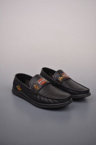 Gucci Sneakers view 1