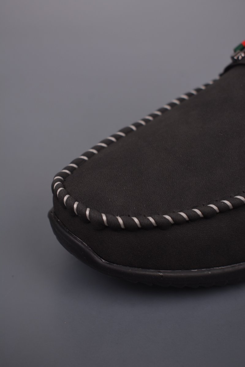 Gucci Sneakers view