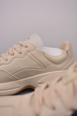Gucci Rhyton Vintage Trainer Sneaker view 8