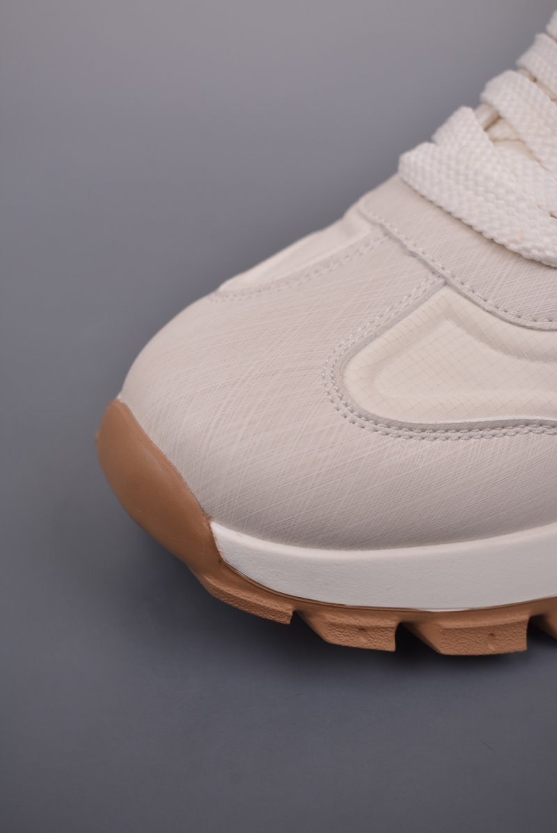 Gucci XE view
