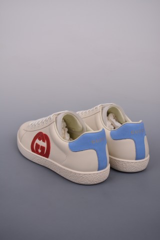 Gucci Ace Embroidered Low-Top 'White / Red / Green' view 2