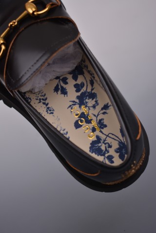 Gucci XY 'Red' view 9