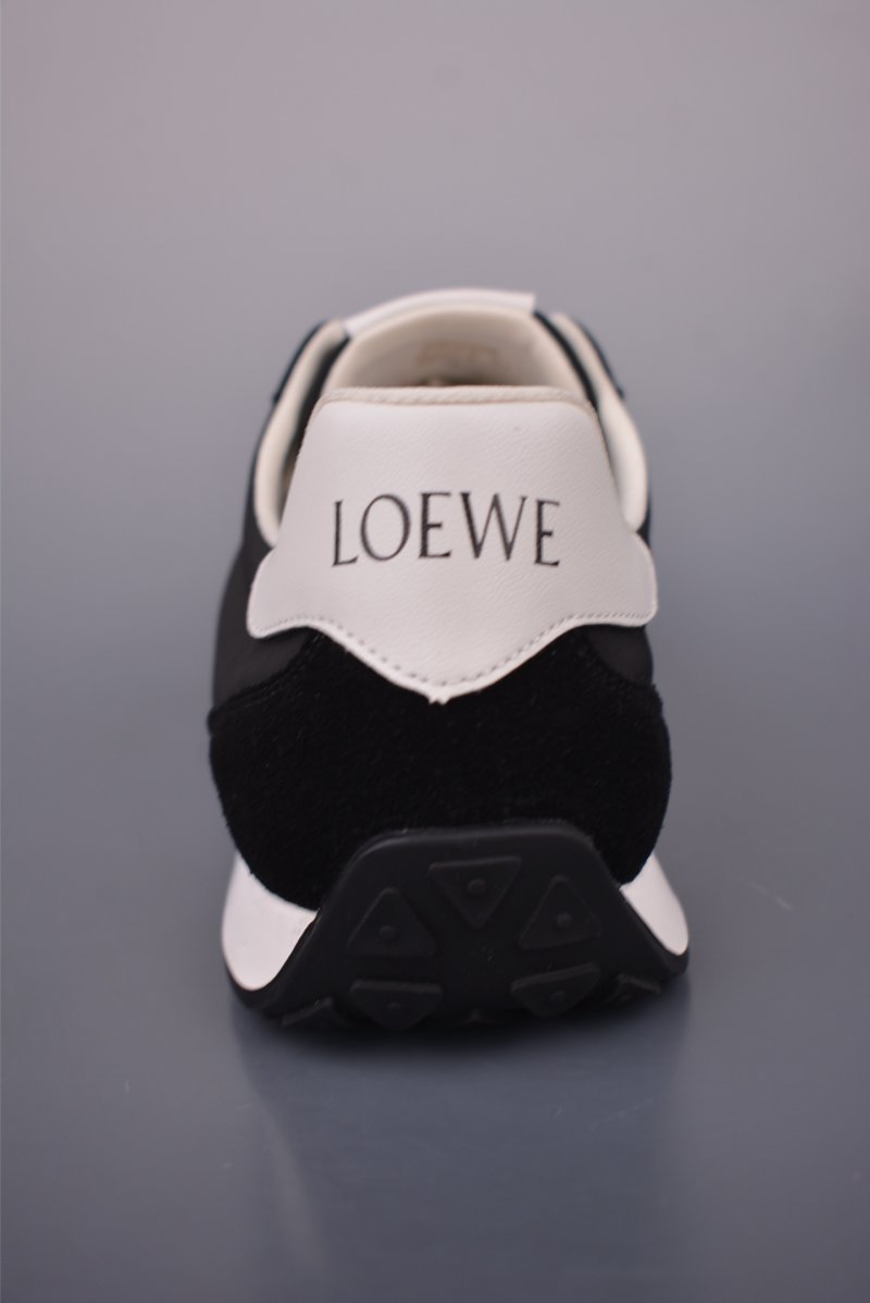 Loewe Ballet Runner 'White' view