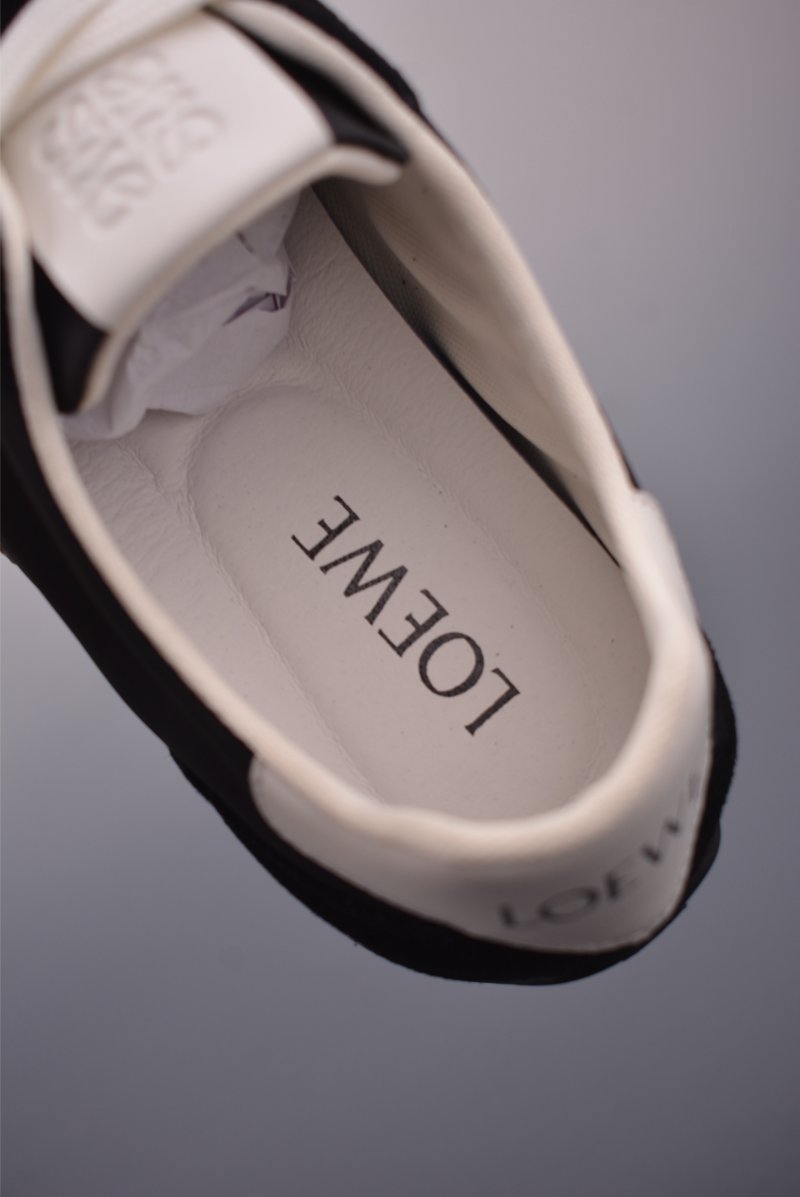 Loewe Ballet Runner 'White' view