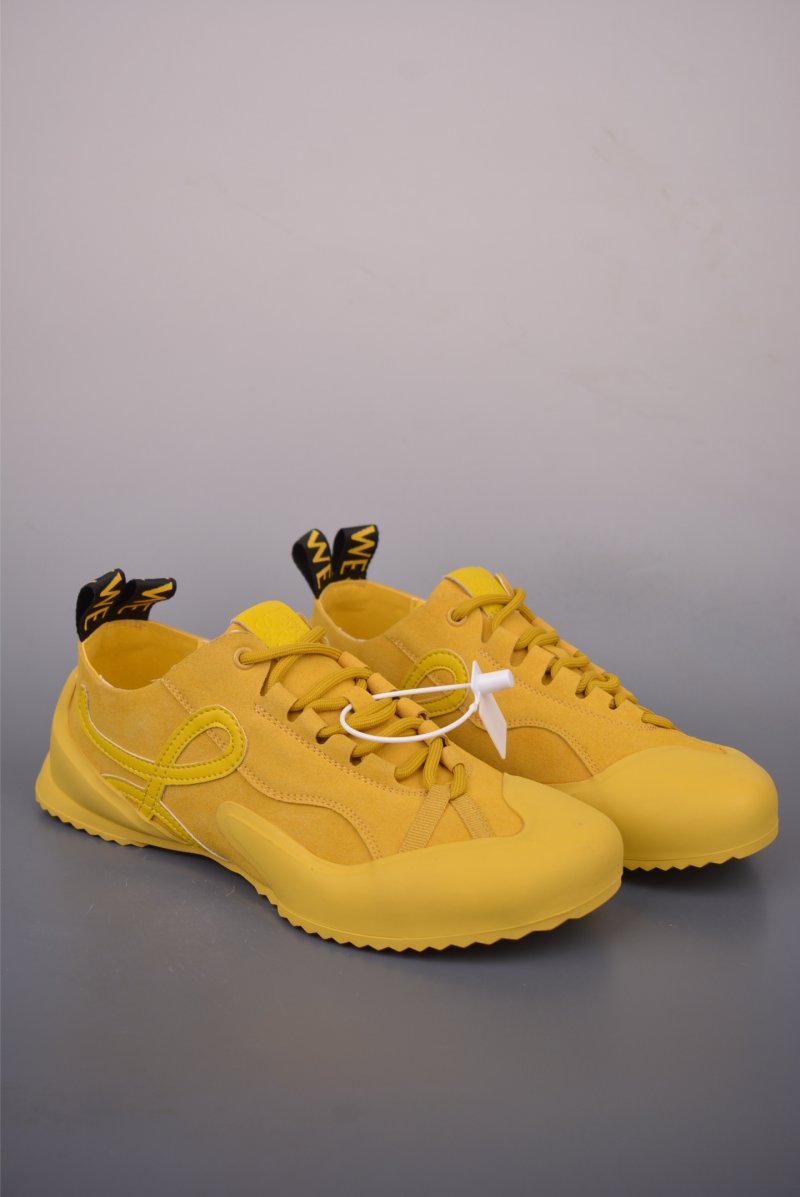 Loewe Ballet Runner 'White / Red'