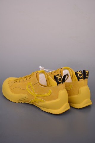 Loewe Ballet Runner 'White / Red' view 2