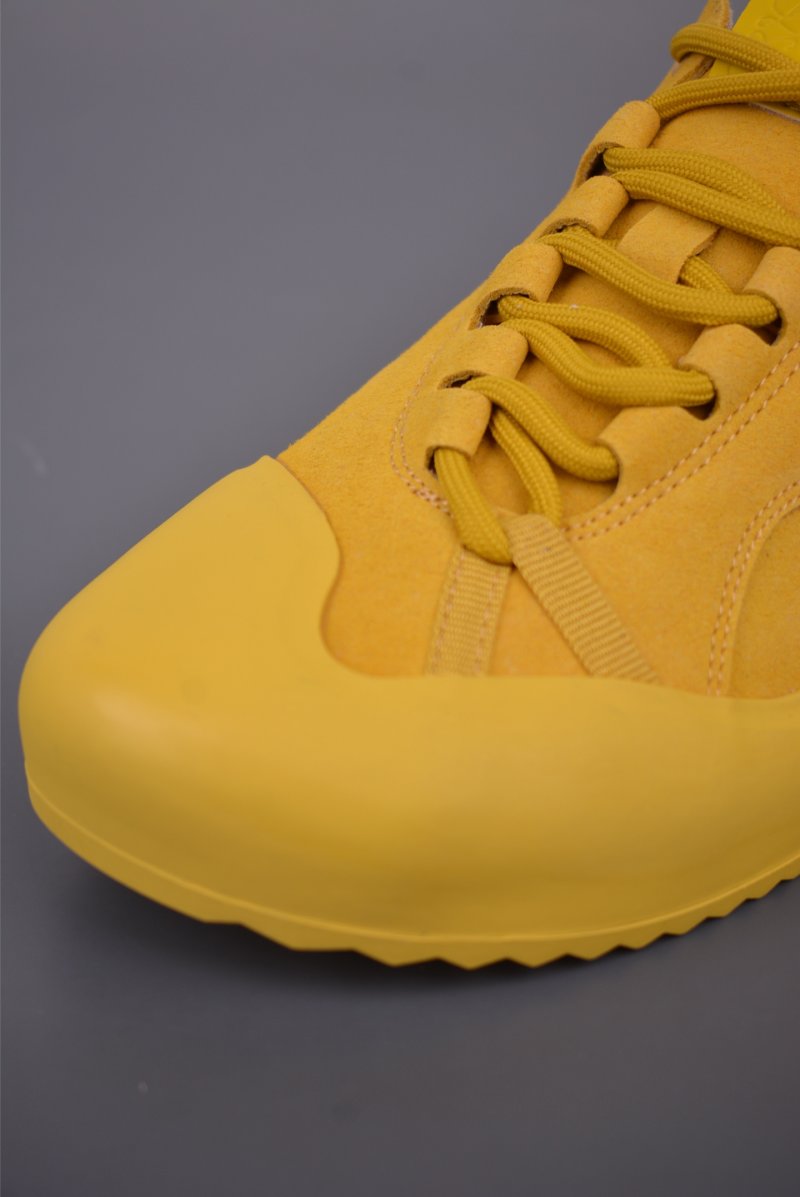 Loewe Ballet Runner 'White / Red' view
