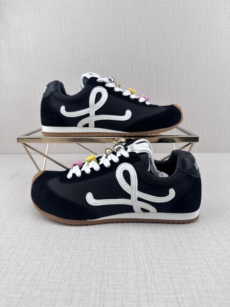 Loewe Ballet Runner 2.0 'White' view