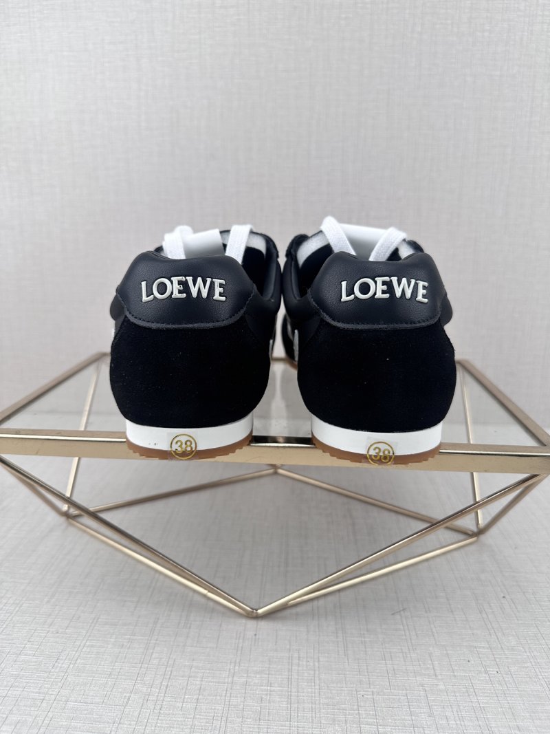 Loewe Ballet Runner 2.0 'White' view