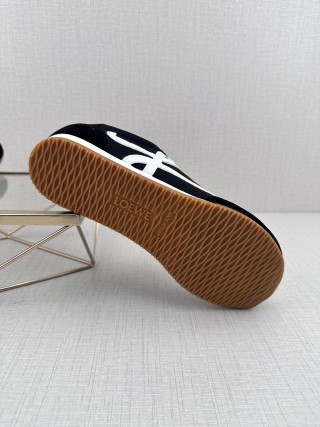 Loewe Ballet Runner 2.0 'White' view 6