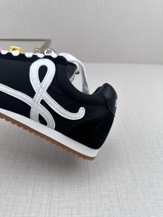 Loewe Ballet Runner 2.0 'White' view 8