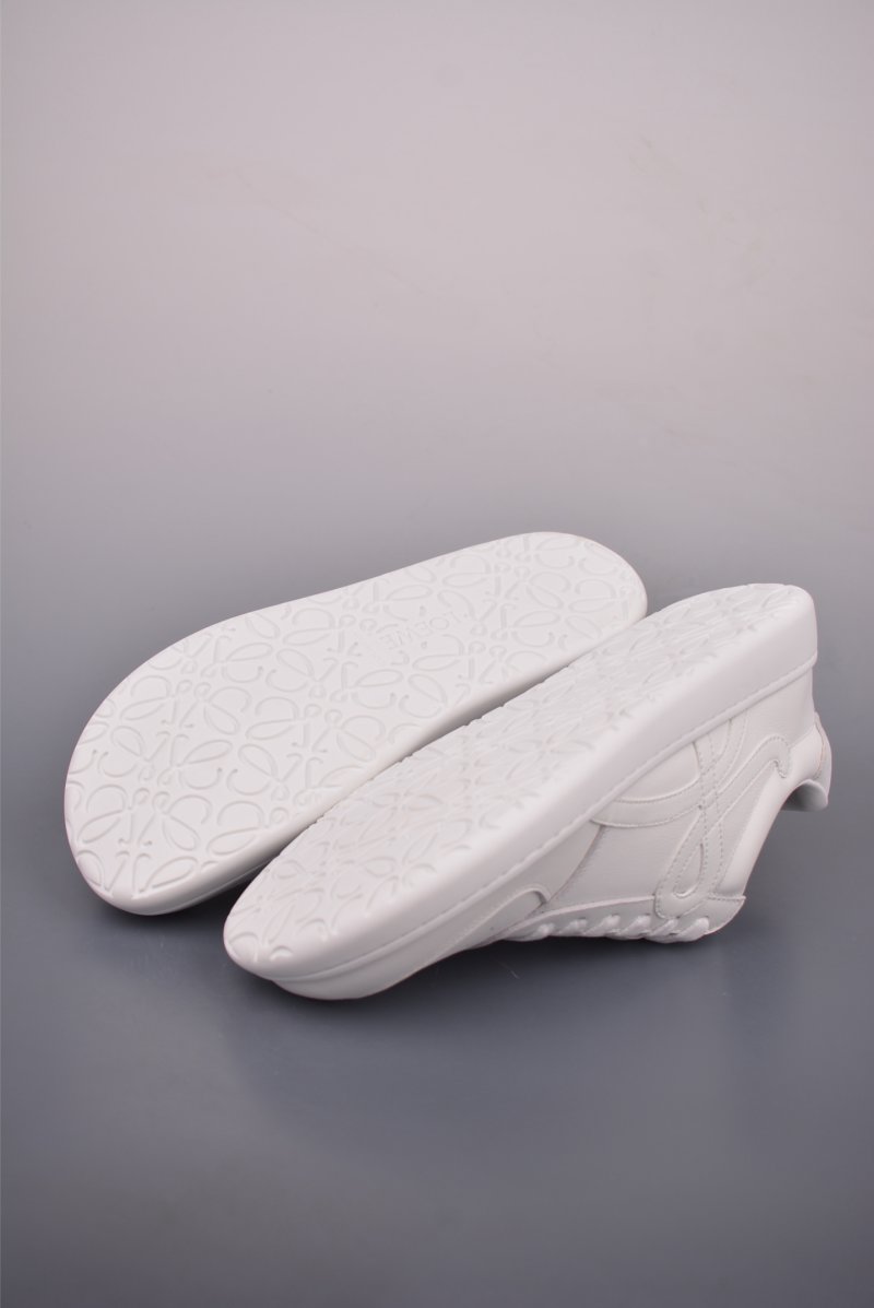 Loewe Jambo Ballet Runner 2.0 view