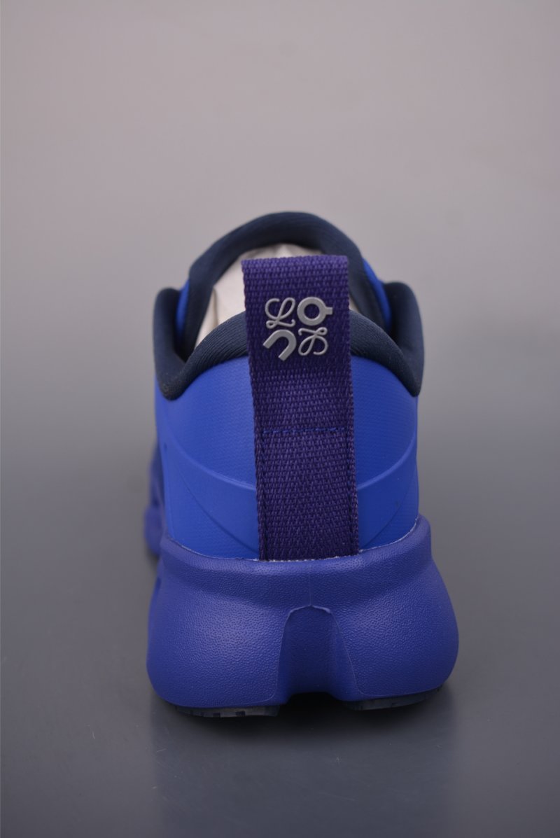Loewe x On Cloudsolo view
