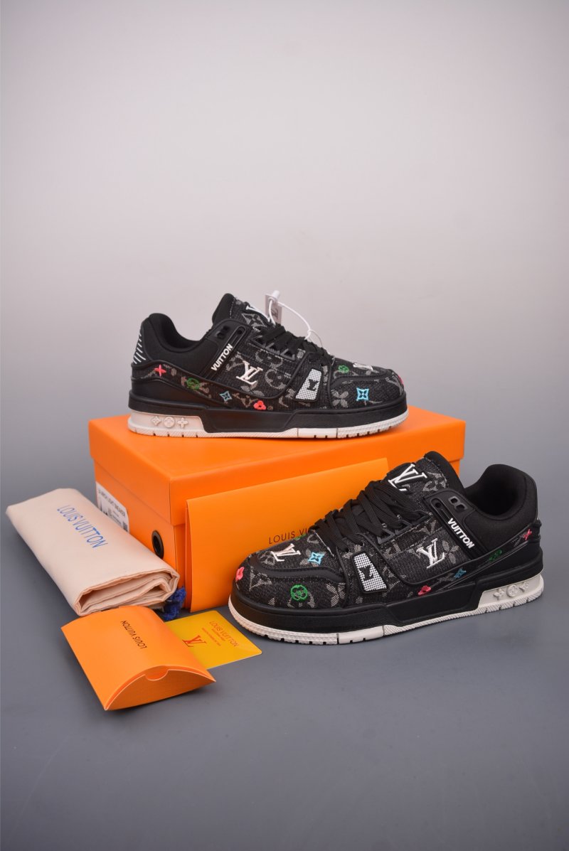 Louis Vuitton LV Trainer view