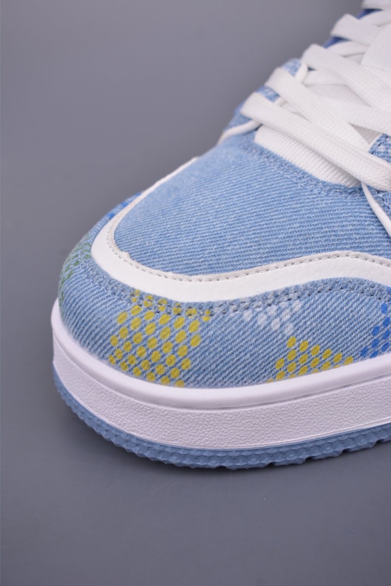 Louis Vuitton LV Trainer view