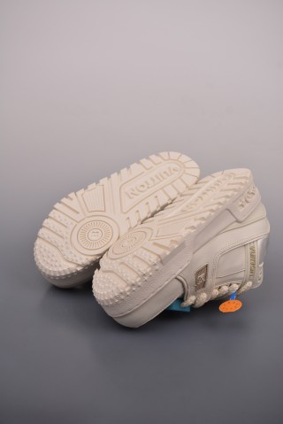 Louis Vuitton LV Trainer view 3