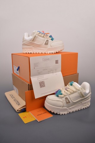 Louis Vuitton LV Trainer view 5