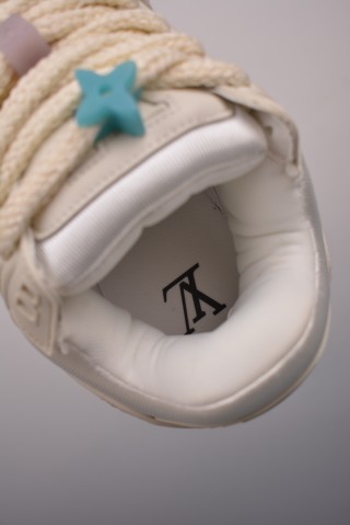 Louis Vuitton LV Trainer view 9