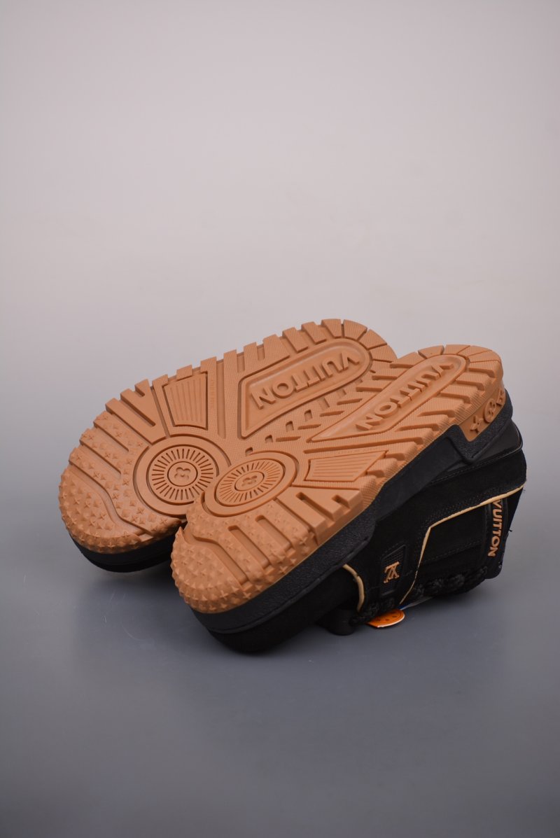 Louis Vuitton LV Trainer view