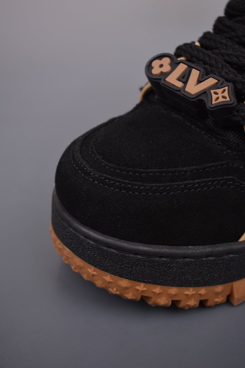 Louis Vuitton LV Trainer view