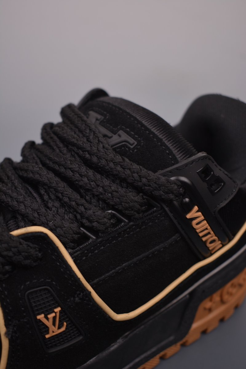 Louis Vuitton LV Trainer view