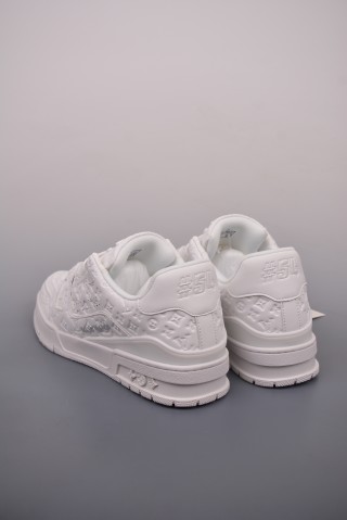 Louis Vuitton LV Trainer view 2
