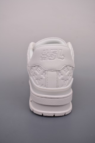 Louis Vuitton LV Trainer view 4