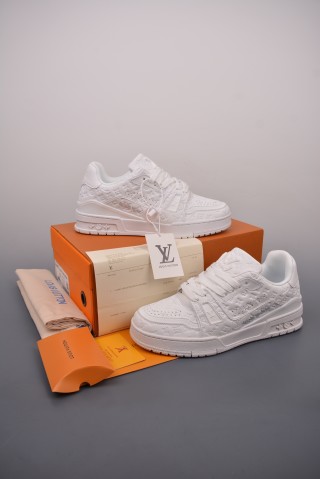 Louis Vuitton LV Trainer view 5