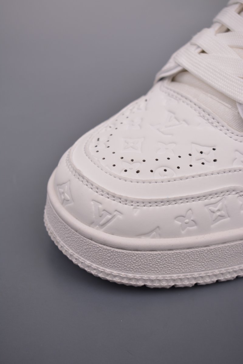 Louis Vuitton LV Trainer view