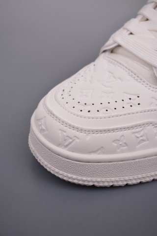Louis Vuitton LV Trainer view 6