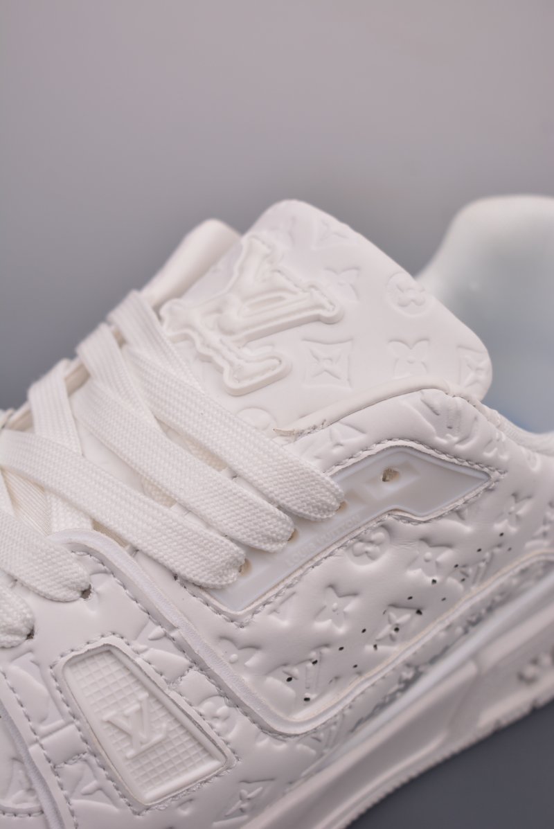 Louis Vuitton LV Trainer view