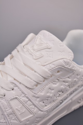 Louis Vuitton LV Trainer view 7