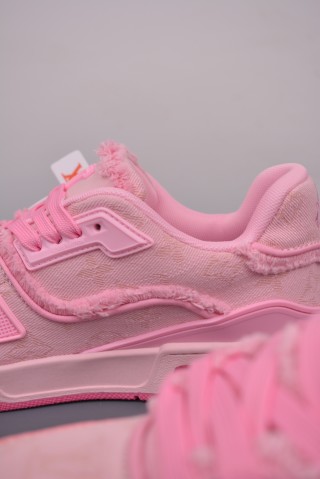 Louis Vuitton LV Trainer view 17