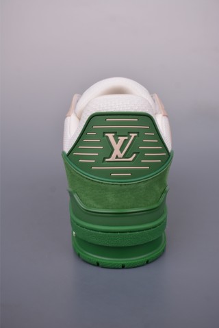 Louis Vuitton LV Trainer view 4