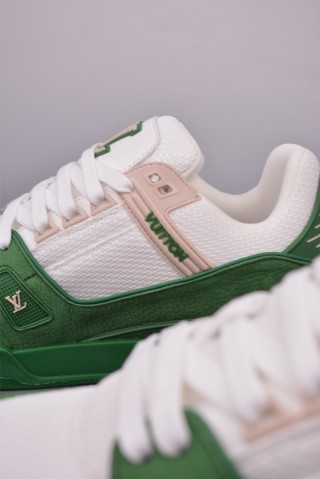 Louis Vuitton LV Trainer view 8