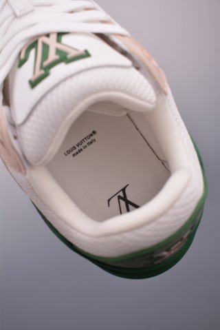 Louis Vuitton LV Trainer view 9
