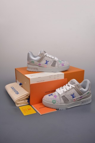 Louis Vuitton LV Trainer view 23