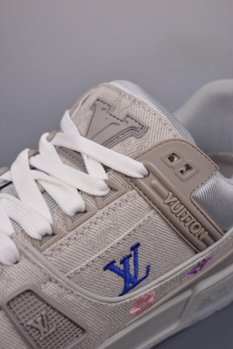 Louis Vuitton LV Trainer view