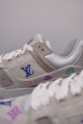 Louis Vuitton LV Trainer view 26