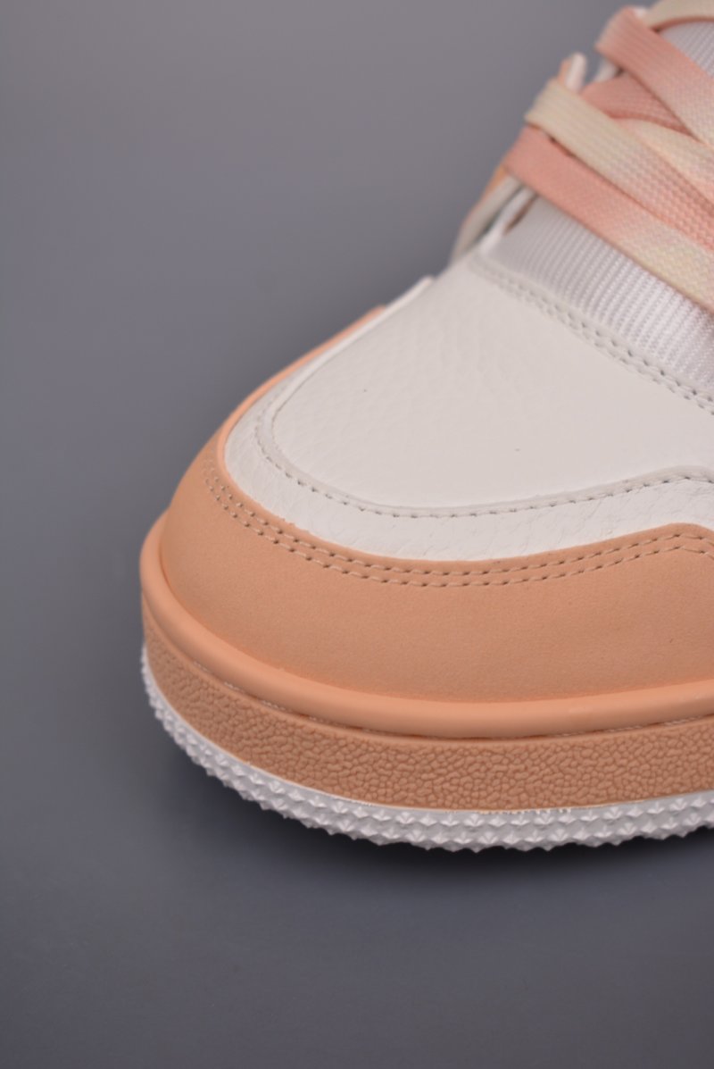 Louis Vuitton LV Trainer view