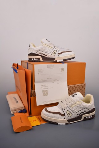 Louis Vuitton LV Trainer view 5