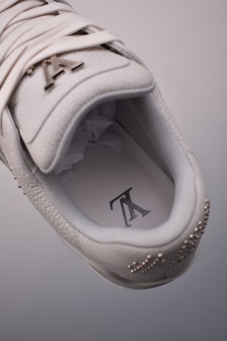 Louis Vuitton LV Trainer view 9