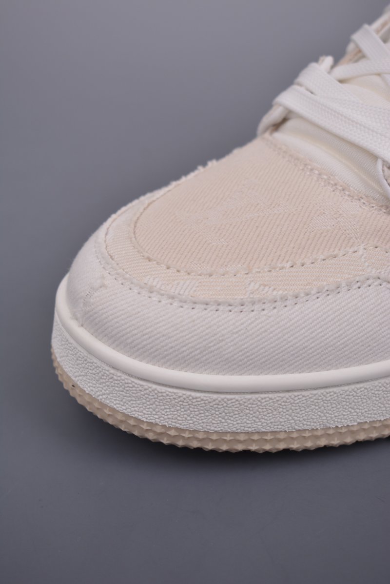 Louis Vuitton LV Trainer view