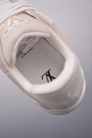 Louis Vuitton LV Trainer view 9