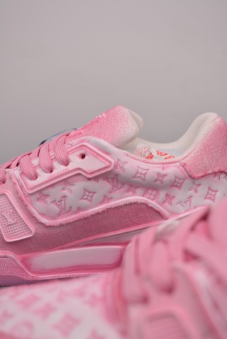 Louis Vuitton LV Trainer view 25
