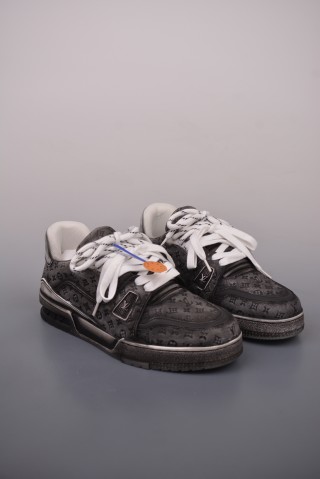 Louis Vuitton LV Trainer 2021 view 1
