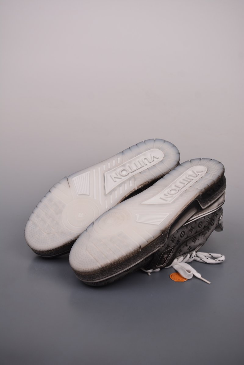 Louis Vuitton LV Trainer 2021 view
