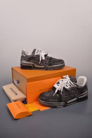 Louis Vuitton LV Trainer 2021 view 5