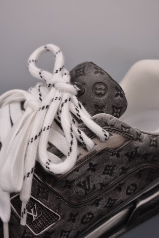 Louis Vuitton LV Trainer 2021 view 7