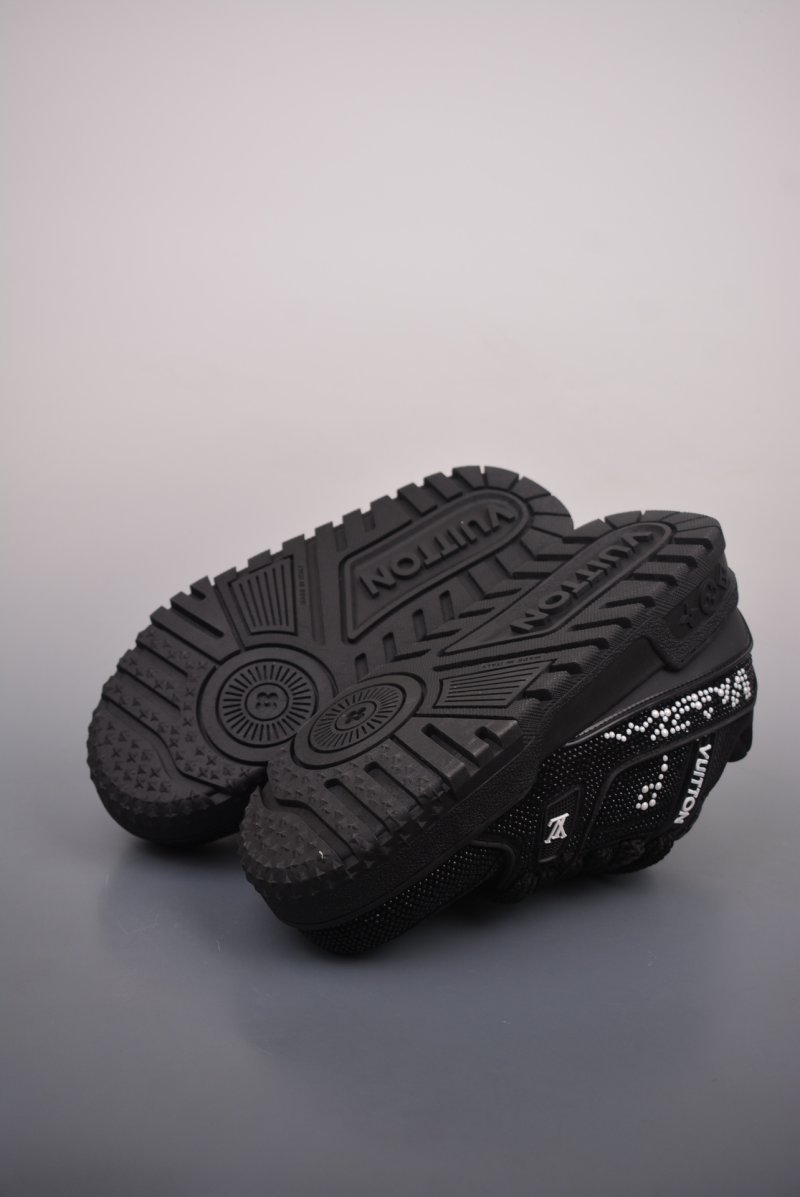 Louis Vuitton LV Trainer 2021 view